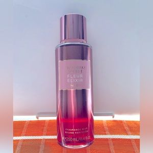 Fleur Élixir No. 7 body mist by Victoria’s Secret